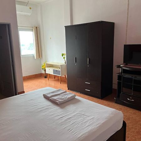 Lucky Banzaan Hotel Patong Eksteriør billede